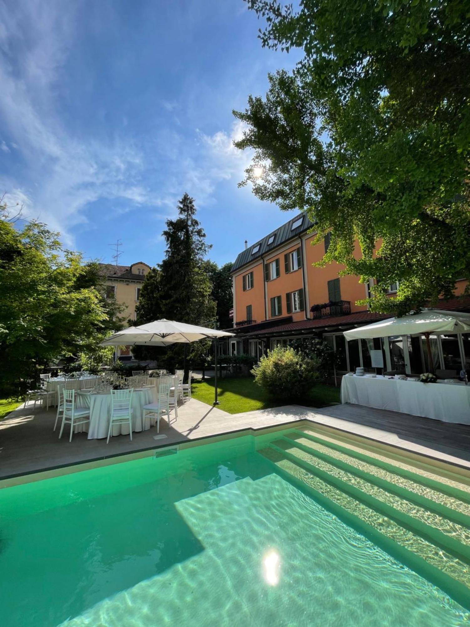 Hotel Milano Pool & Garden サリーチェ・テルメ エクステリア 写真