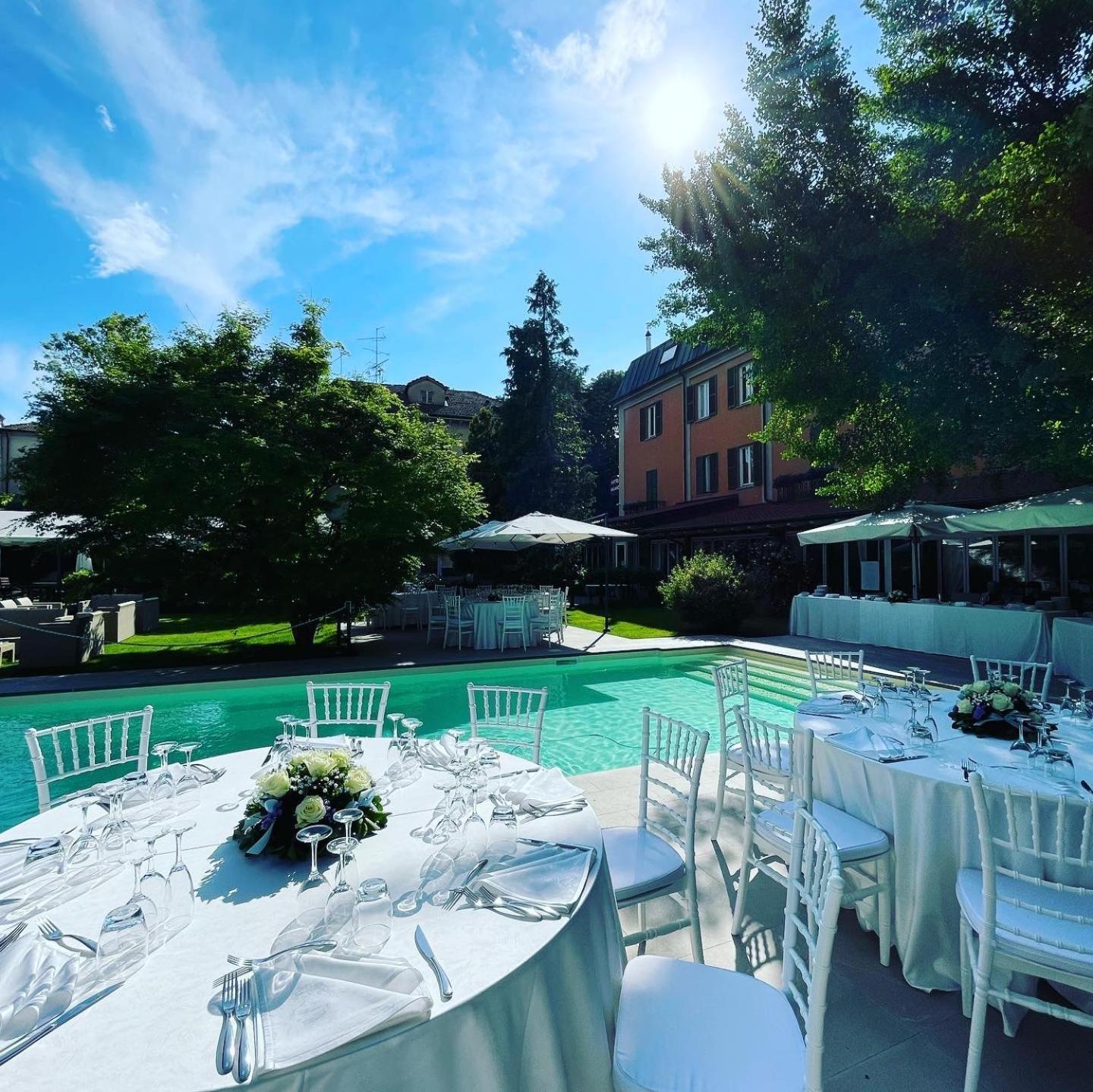 Hotel Milano Pool & Garden サリーチェ・テルメ エクステリア 写真